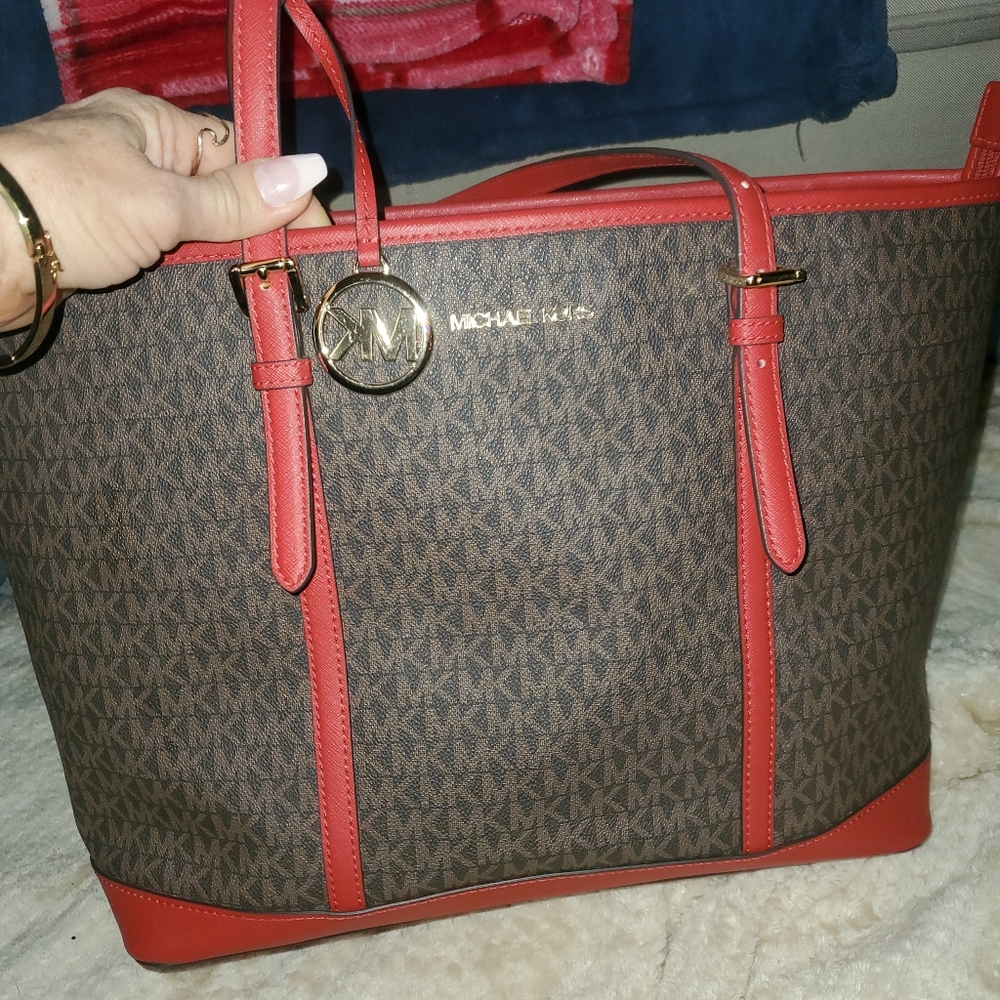 Michael Kohrs large tote - Picture 4 of 6